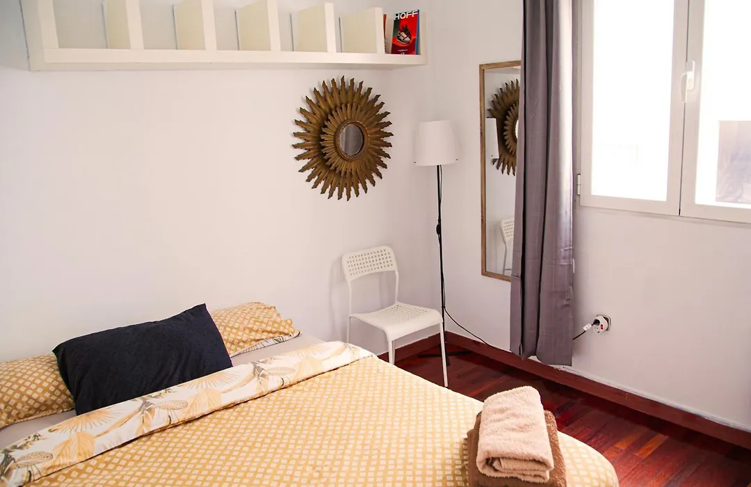 Room In A Shared Apartment In The Very Center Madrid!-1